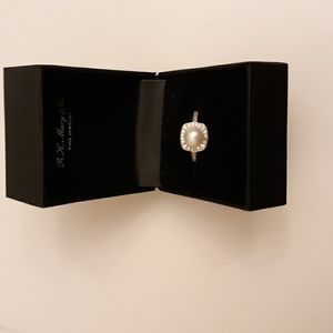 14k white gold pearl and diamond ring